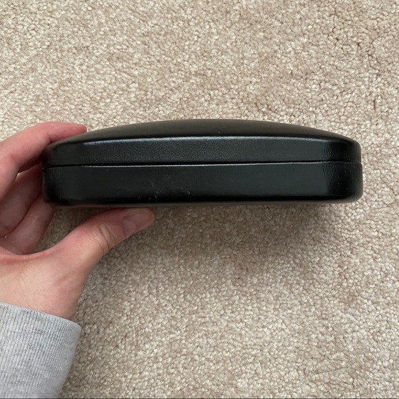 Black leather Coach sunglasses case - Picture 5 of 7